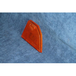 BETA BN 1°S.   PLASTICA ARANCIONE PER FANALINO POST. DX   CARELLO