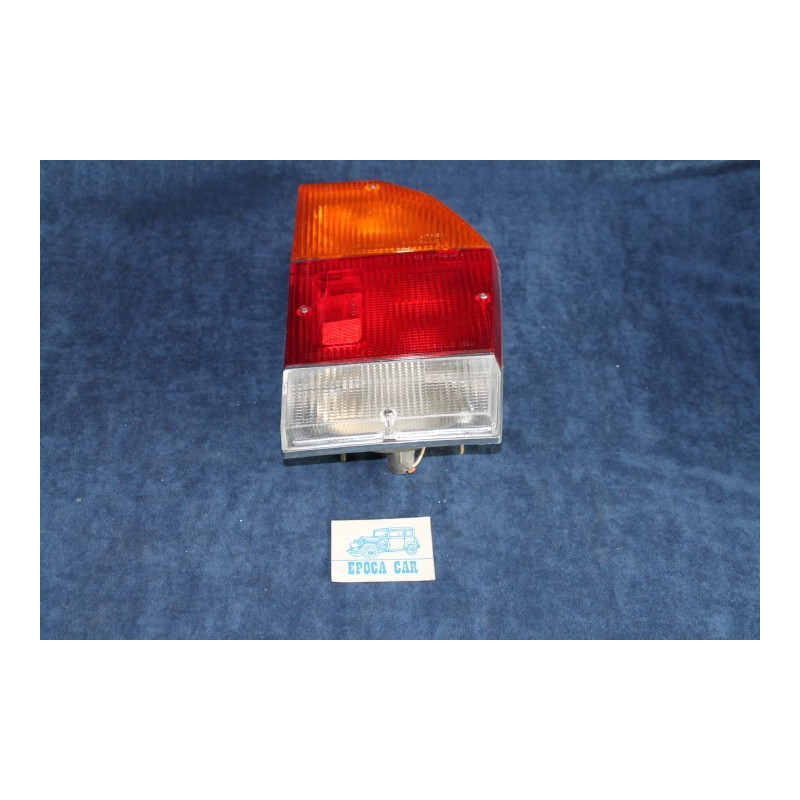 BETA SEDAN 1°S.   REAR RIGHT TAILIGHT   CARELLO