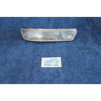 LANCIA 2000 SEDAN   FRONT RIGHT LIGHT   CARELLO