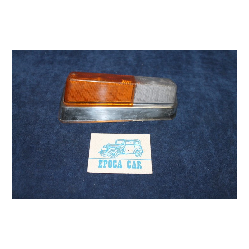1750 BN 2°S.-2000   PLASTICA BICOLORE PER FANALINO ANT. DX   VERALUX