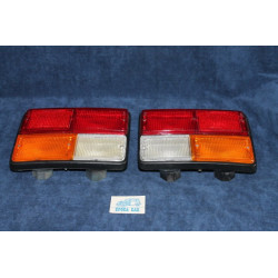 132 2°S.   COPPIA FANALINI POST. BORDO NERO   ALTISSIMO