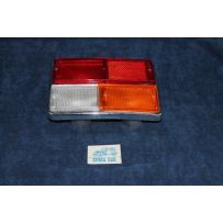 132 2°S.   REAR RIGHT TAIL LIGHT   SIEM