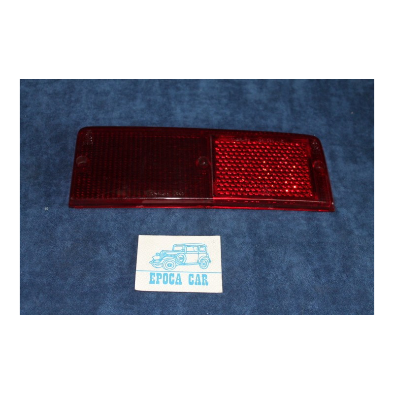 132 2°S.   RED LENS FOR REAR RIGHT TAIL LIGHT   LEART