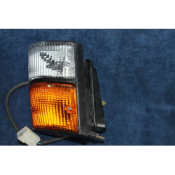 127 DIESEL UNTIL 1983   FRONT LEFT LIGHT  ARIC