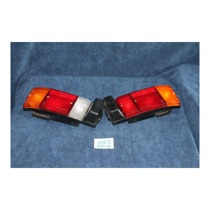 127 L-C-CL  PAIR REAR LIGHTS   ARIC