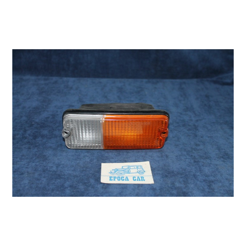 127-127 SPECIAL  BICOLORED FRONT LEFT LIGHT   ARIC