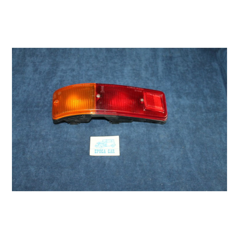 127-127 SPECIAL  FANALINO POST. SX  BORDO NERO  VITI PICCOLE   ALTISSIMO