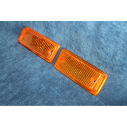 126  COPPIA PLASTICHE ARANCIONI PER FANALINI ANT.   LEART
