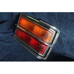 130 BERLINA  FANALINO POST. DX   STARS