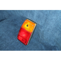 128 COUPE' SL  REAR LEFT LIGHT (PLASTIC SCREW) CHROME EDGE   STARS