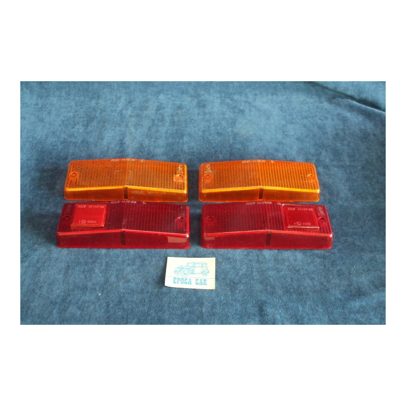 124 BERLINA '71  SET COMPLETO (4 PZ)  PLASTICHE PER FANALINI POST.   ARIC