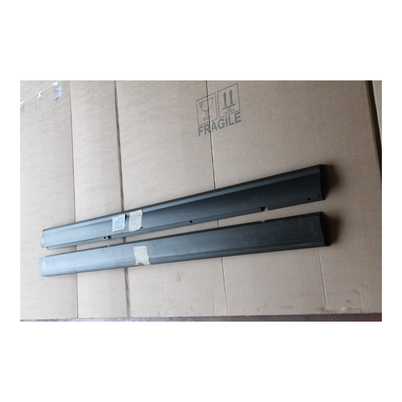 PLASTIC UNDER DOOR  COD 0060525168 + 0060525169