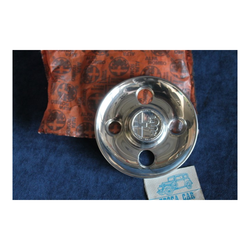 ALFETTA 2000  HUBCAP WHEEL  A.R. 10723 NOS