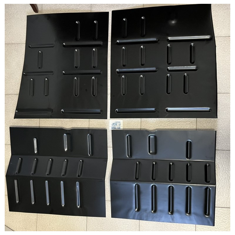 SET FLOOR PANELS (4 PC)