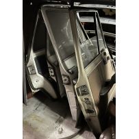 DOOR USED (SPEC. MODEL)