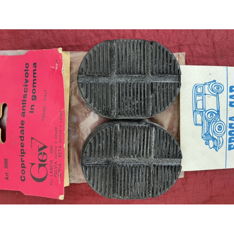 CLUTCH AND BRAKE PEDAL COVER