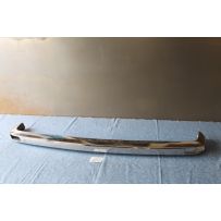 AUDI 80 B1 LS FRONT BUMPER  CON VARI SEGNI E STRISCI
