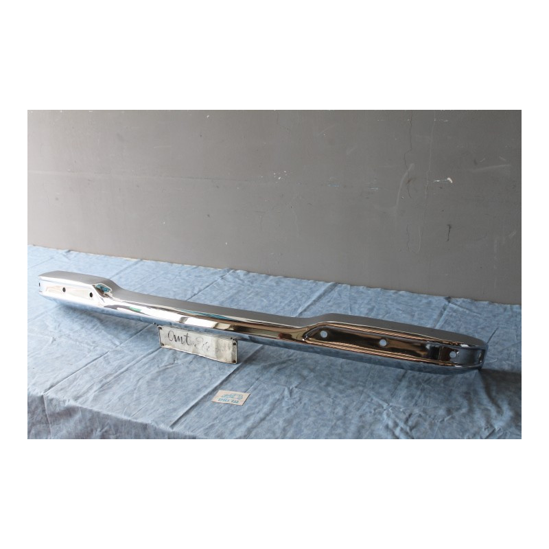 ALFA 2600 BERLINA SERIE 106 PARAURTO ANTERIORE NOS  S.GOMMA