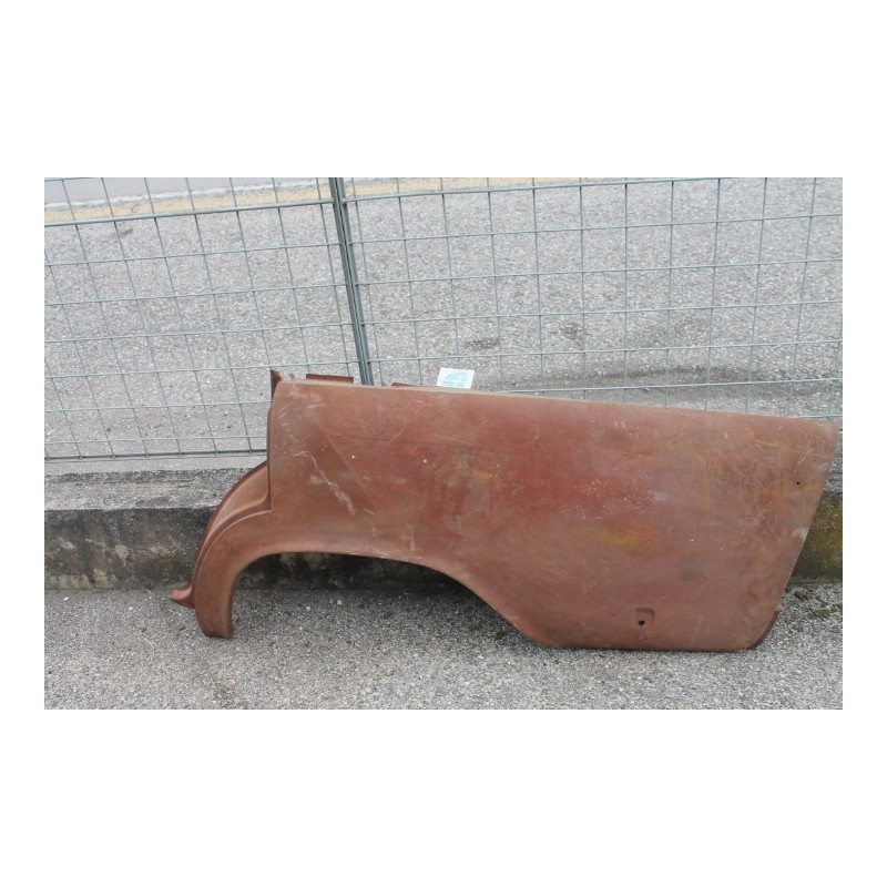 2100 1800 1500L REAR FENDER LEFT SIDE