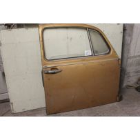 BEETLE USED RIGHT DOOR 