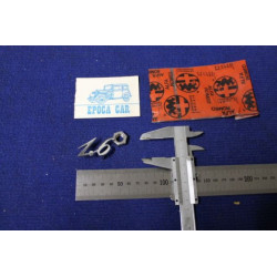 SCRITTA " 1.6 " SPESSORE FINE  METALLO CROMATO