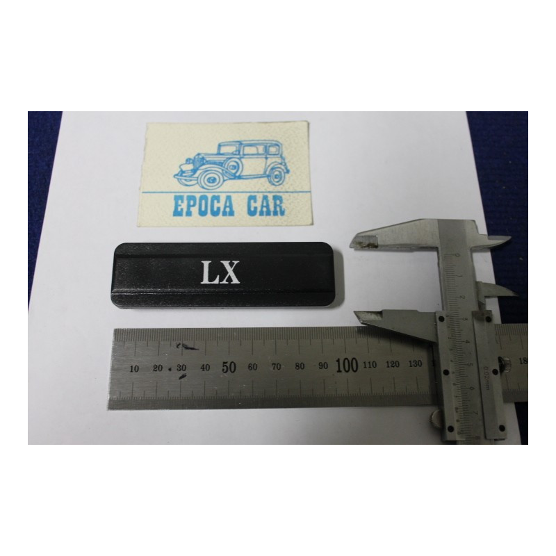 SCRITTA "LX" (CON SBALZO) LATERALE X A112  PLASTICA NERA