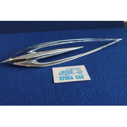 EMBLEM FRONT  CHROME BONNET