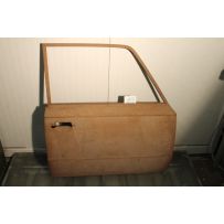 125   RIGHT FRONT DOOR