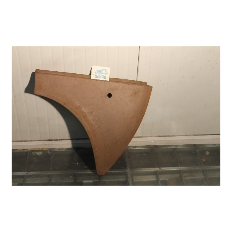 127   HALF FRONT RIGHT FENDER