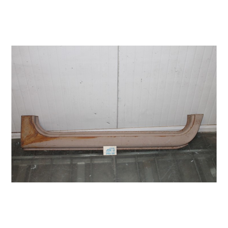 600 D  SOTTOPORTA DX