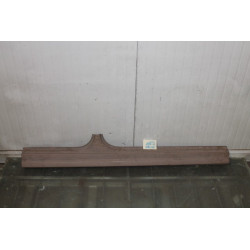 1100   RIGHT DOOR-SILL