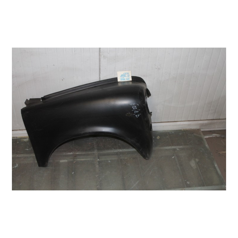 600  FRONT RIGHT FENDER ( NOT ORIGINAL )