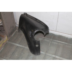 600  FRONT RIGHT FENDER ( NOT ORIGINAL )