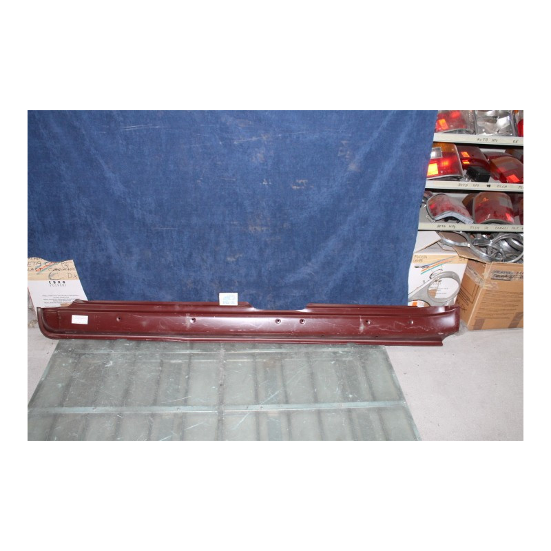 THEMA    LEFT DOOR-SILL  ( PEDAUTO )