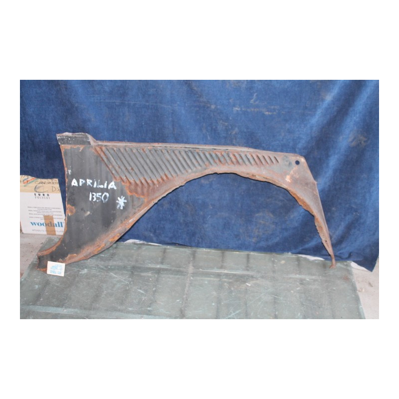 APRILIA 1350    USED FRONT RIGHT SIDE PANEL