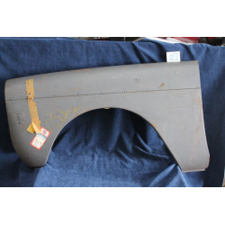 A 40 S   ORIGINAL  LEFT FRONT FENDER   332531 (A LITTLE DENT) 