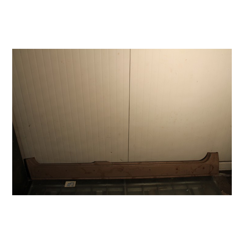 124 - 125 SOTTOPORTA DX CON FORI
